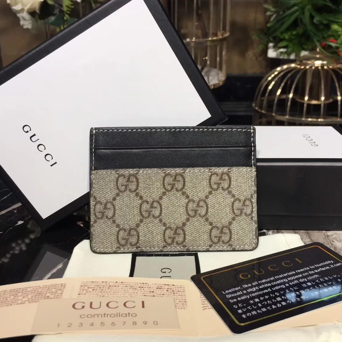 Gucci Card holder 0818